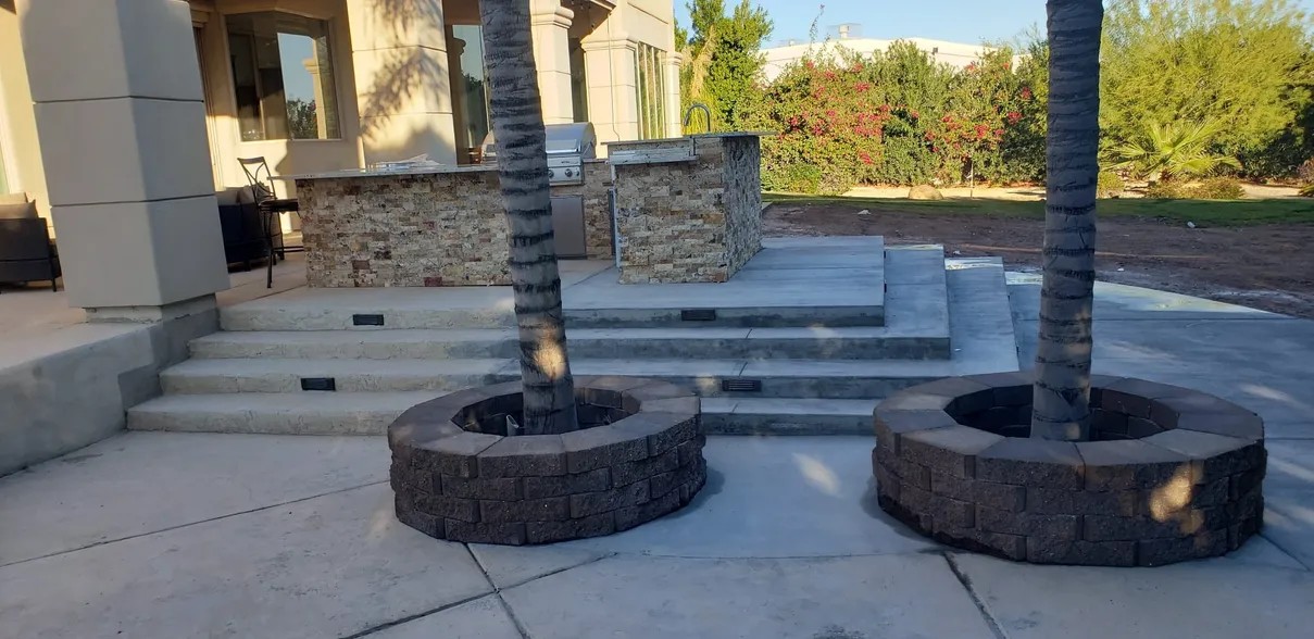Outdoor Kitchen & Multi-Level Patio